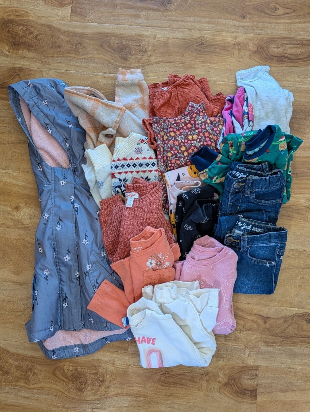 Lot of 15 Toddler 4T Girl's Clothes Fall Winter Clothes Cat & Jack Carters